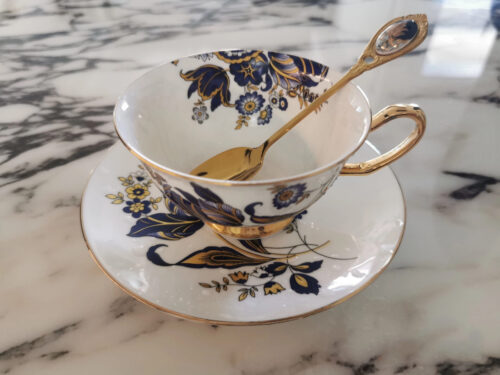 Click to view full screen Blau Blumen Teetasse und Untertasse-Set Knochenporzellan photo review