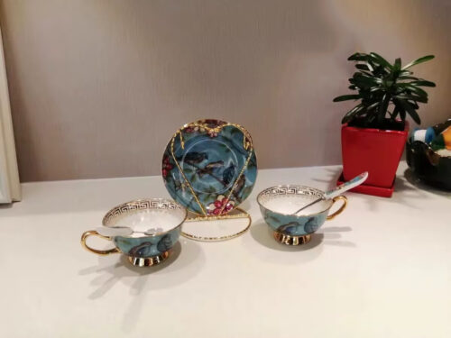 Blauer Vogel Tasse und Untertasse-Set Knochenporzellan photo review