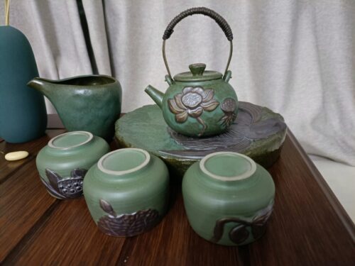 Grüner Lotus Japanisches Teeservice mit Tablett Töpferei photo review