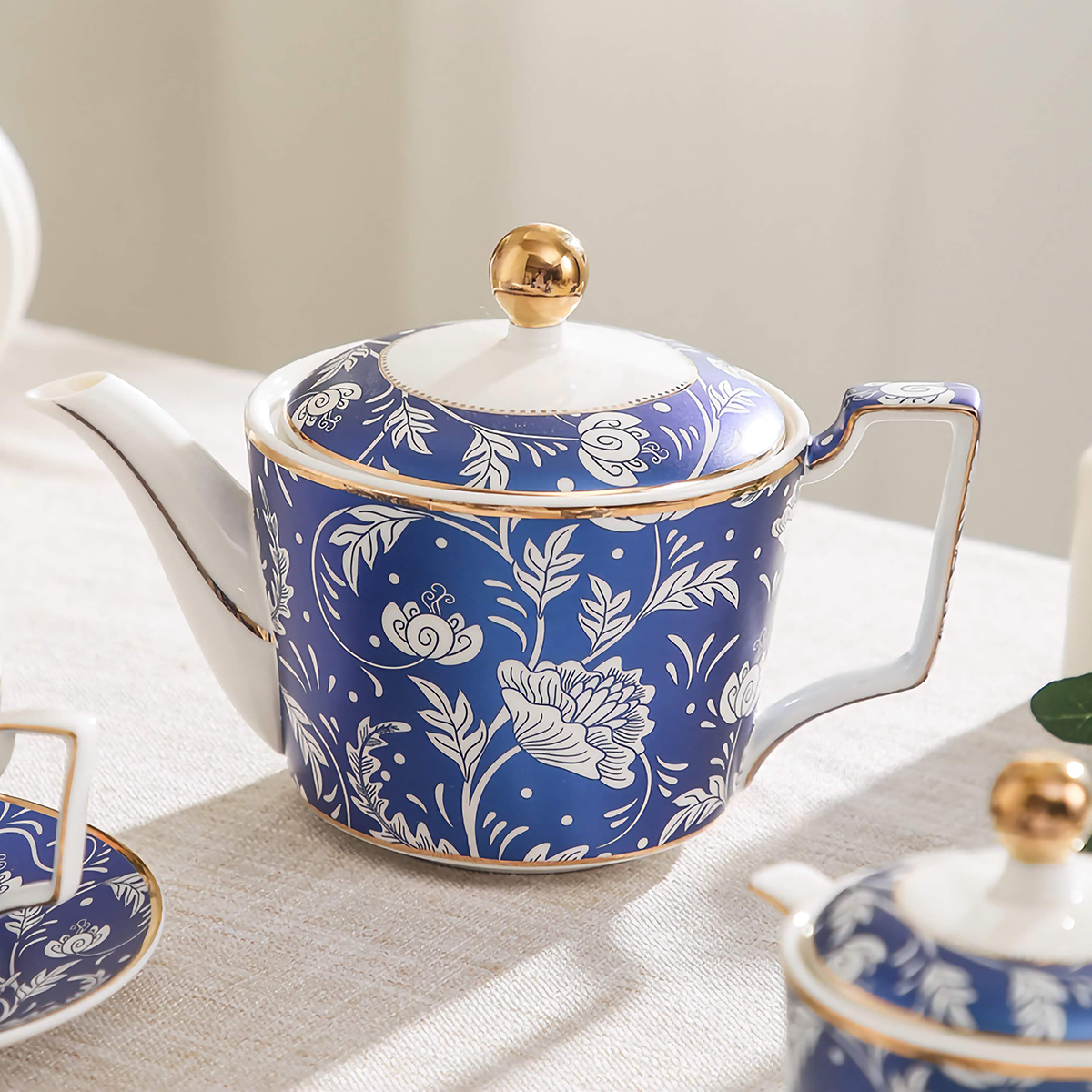 Blühende Blumen Englisches Porzellan Teeservice – Bild 4