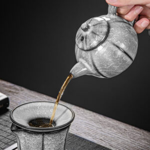 TSB02CC010 4 Luxuriöses Chinesisches Teeset aus Porzellan