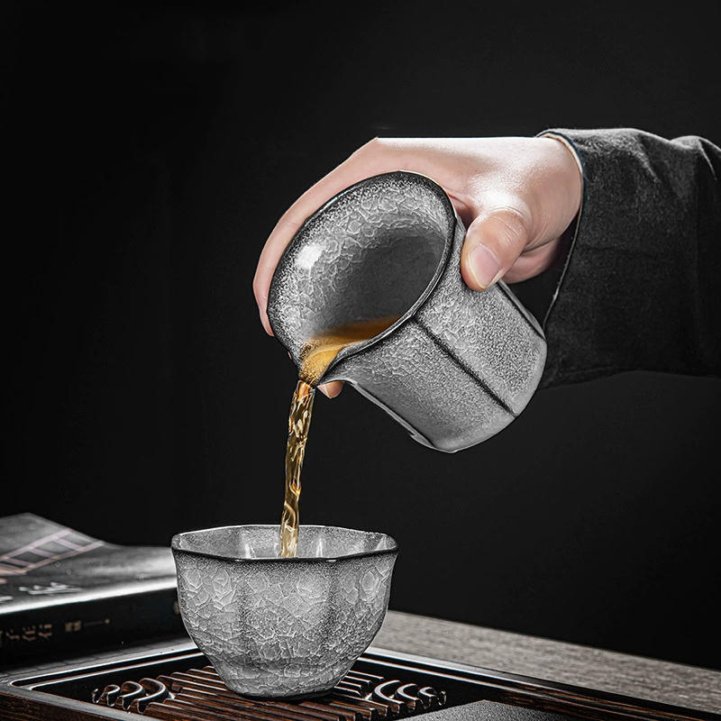 Luxuriöses Chinesisches Teeset aus Porzellan – Bild 6