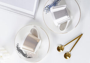 TSB10BB001 DD2 Bewegte Reflexion Teetasse und Untertasse-Set Porzellan
