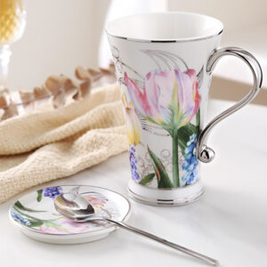 TSB16BB022 V2 Tulpe Porzellan Becher mit Deckel