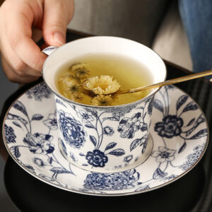 TSB16BB025 D2 Klassische Athener Rose Tasse und Untertasse Porzellan