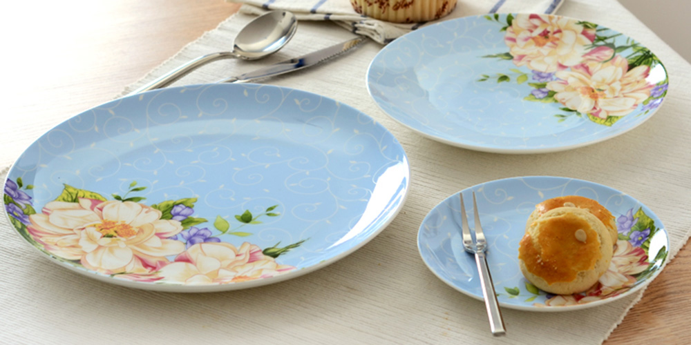 TSB17BB001 d4 Blumen Beilagenteller-Set Knochenporzellan 3-teilig