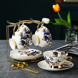 TSB18BB001 v3 Blau Blumen Teetasse und Untertasse-Set Knochenporzellan