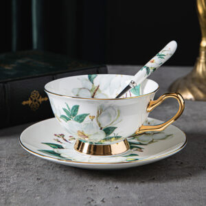 TSB18BB024 V1 Kamelie Teetasse und Untertasse-Set Knochenporzellan