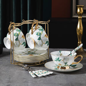 TSB18BB024 V3 Kamelie Teetasse und Untertasse-Set Knochenporzellan