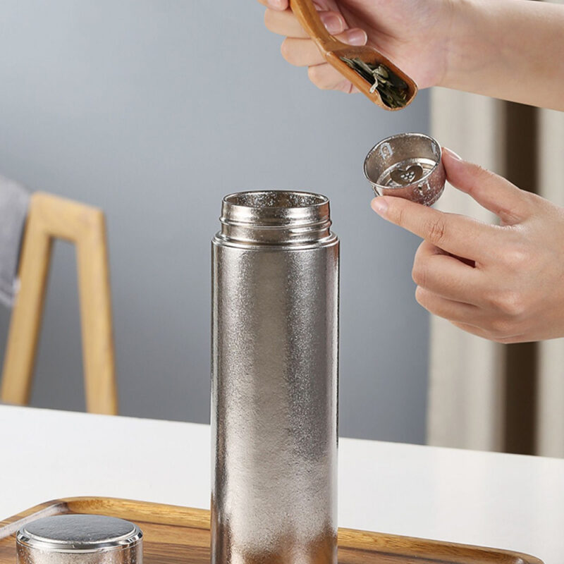 Titan Isolierte Wasserflasche mit Filter 480 ml – Bild 5