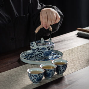 TSB26BB007 2 Klassisches Japanisches Teeservice mit Tablett Blau und Weiß