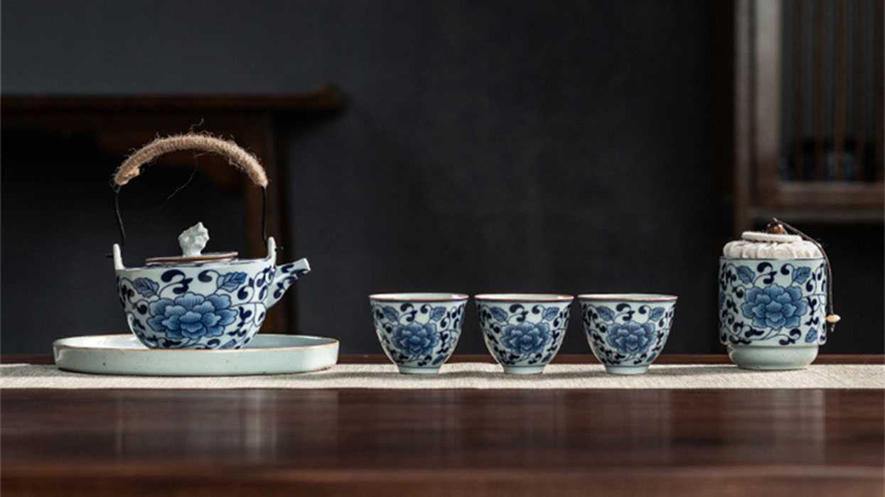 TSB26BB007 D1 Klassisches Japanisches Teeservice mit Tablett Blau und Weiß
