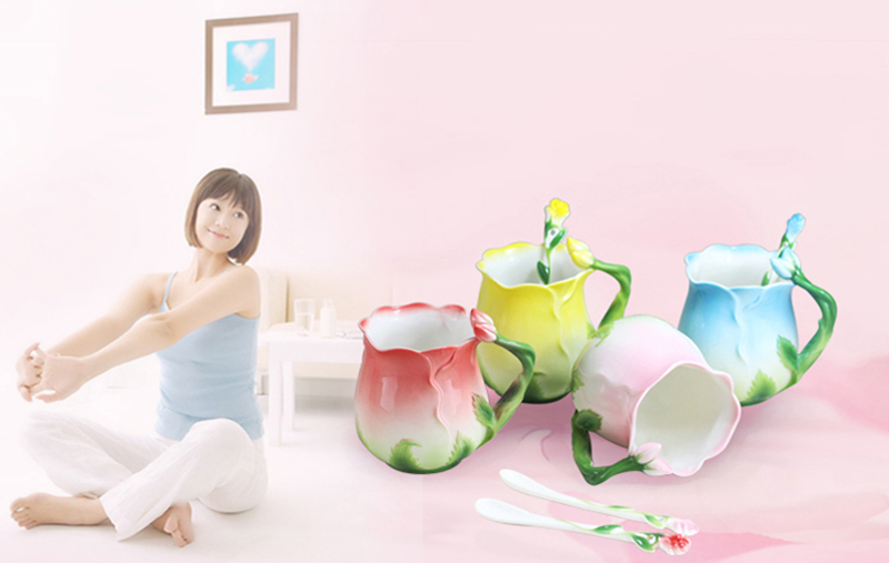 TSB3BB001 d1 Kreative Rosen Kaffeetasse mit Löffel Knochenporzellan
